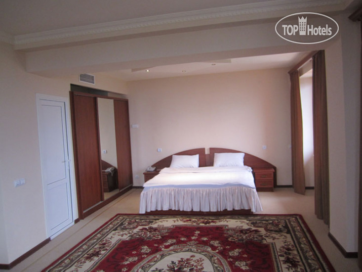 New photos from tourists Avan Shushi Plaza 3*