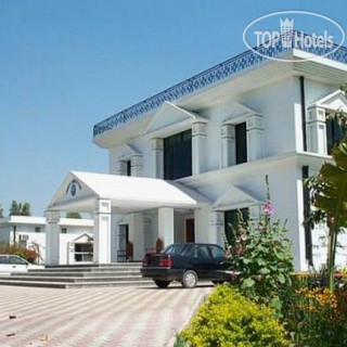 Photos Lahore Country Club Hotel