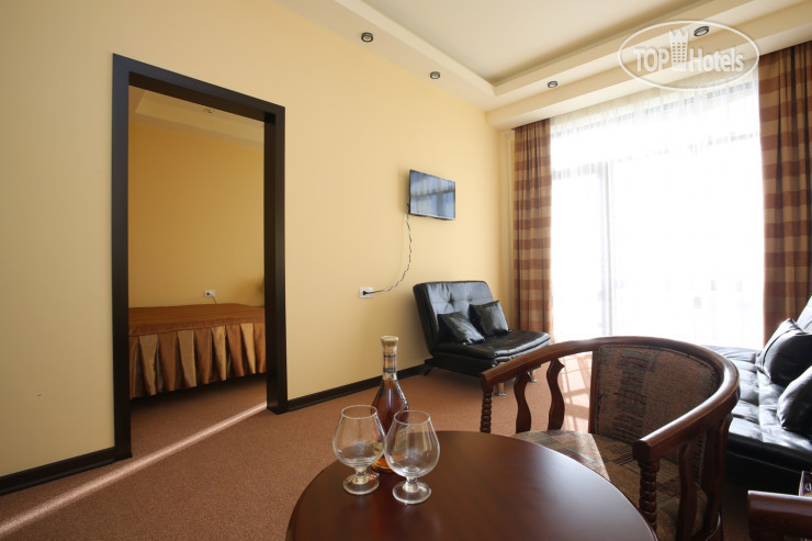 New photos from tourists Nare Hotel 3*