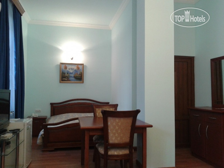 New photos from tourists Capital Hotel 3*