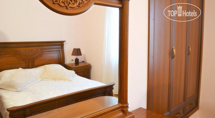 New photos from tourists Monument Guest House