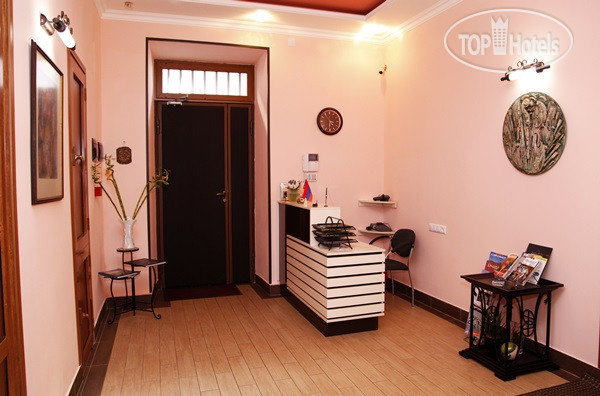 Hotelier's photos Azoyan Guest House