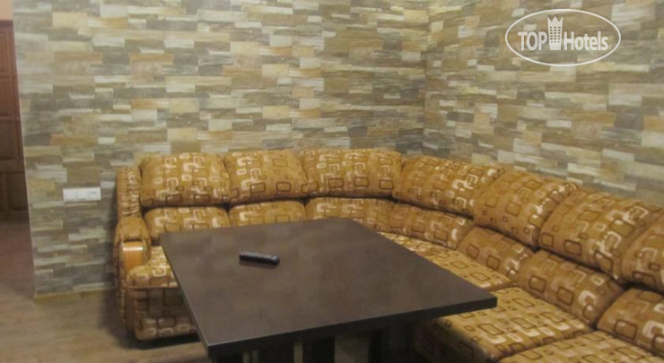 Фото 2x2 Cinema-Bar Hotel