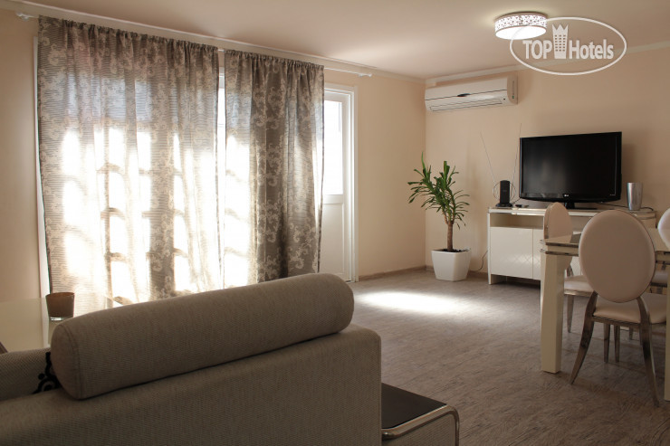 New photos from tourists Cross Resort 3*