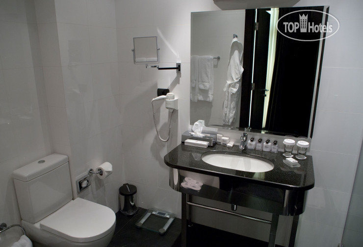 New photos from tourists North Avenue Hotel 4*