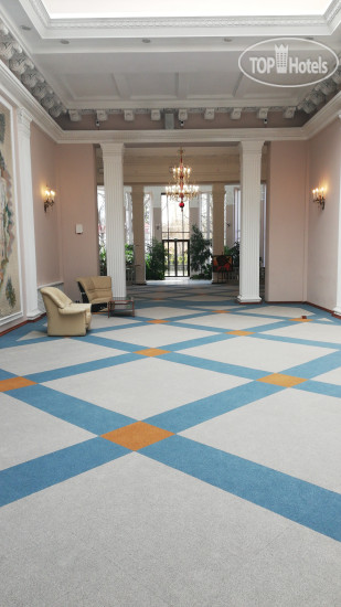 New photos from tourists Dipservice Hall