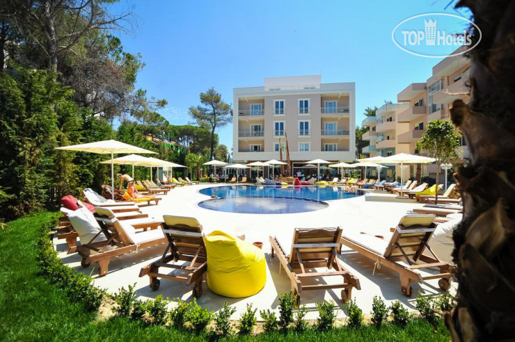 Hotel photo Sandy Beach Resort 4*