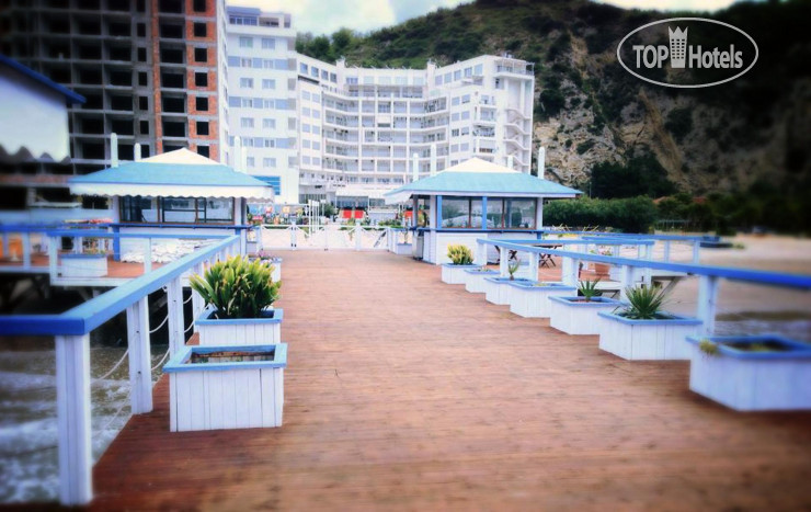 Hotel photo Bleart 4*