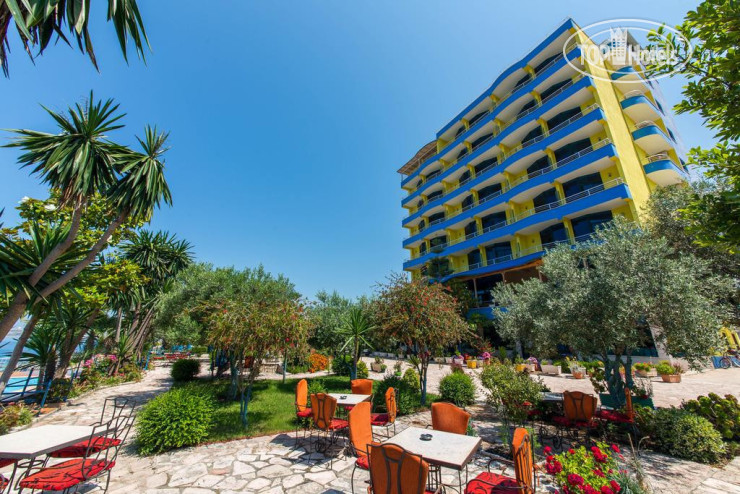 Фото Bahamas Hotel