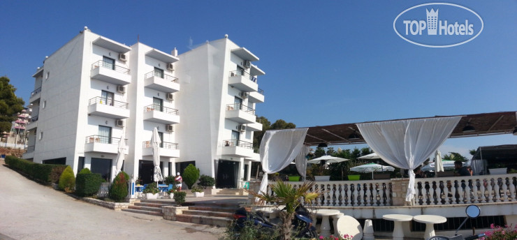 Фотографии отельера La Perla Hotel 4*