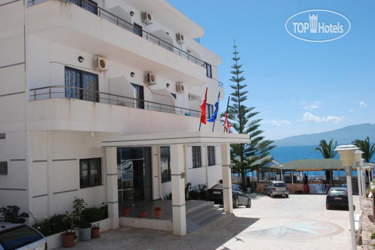 Hotel photo Joni Hotel Kompleks  3*