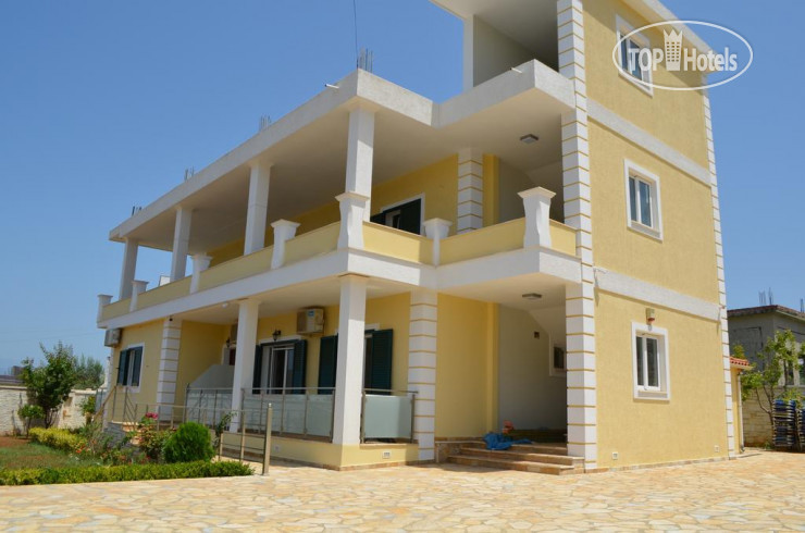 Hotelier's photos Rias Apartments 3*