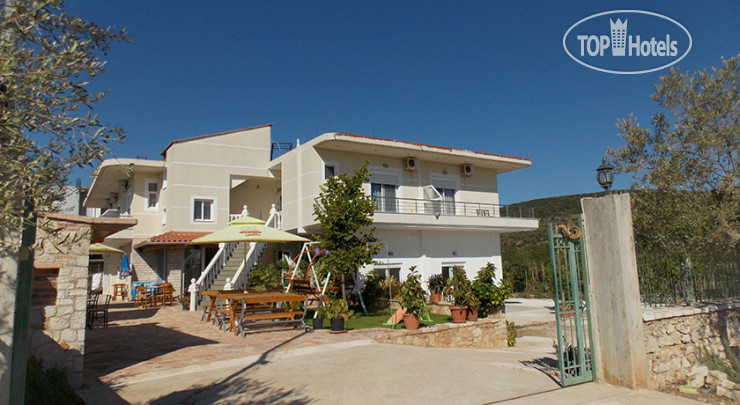 Hotel photo Chris Hotel 3*