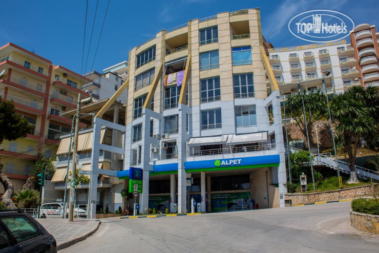 Фото Kapllani Hotel