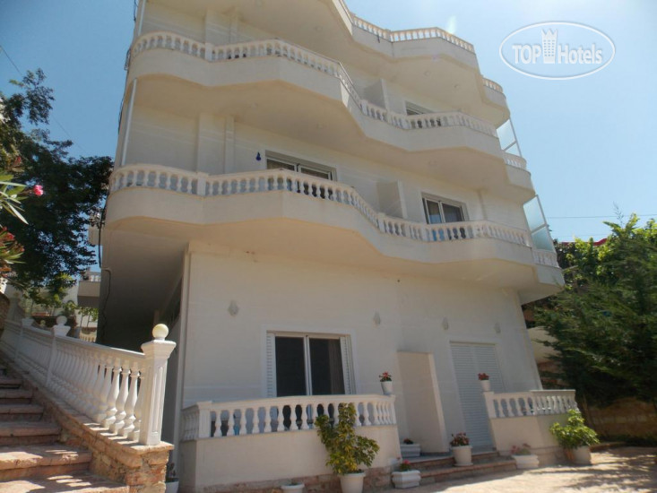Hotelier's photos Relax Apartments Saranda 3*