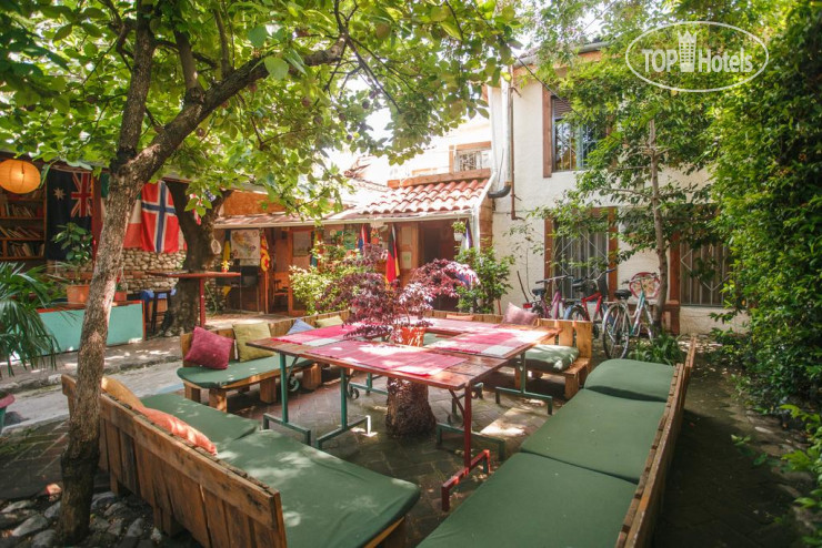 Hotelier's photos The Wanderers Hostel 2*