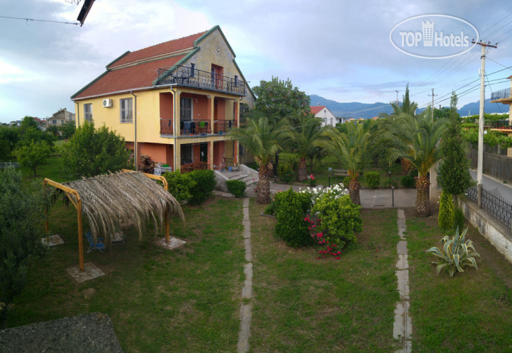 Фото Green Garden Hostel