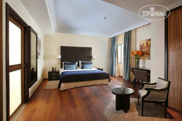 Hotel photo Park Suites 4*