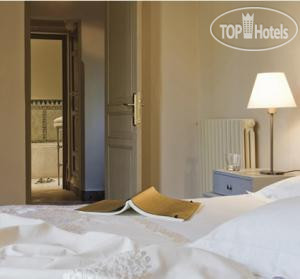 New photos from tourists Les Deux Tours APT