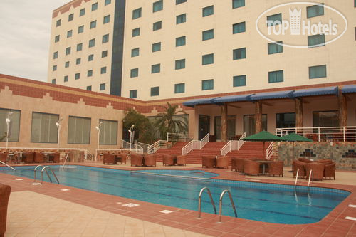 Photos Holiday Inn Accra Airport