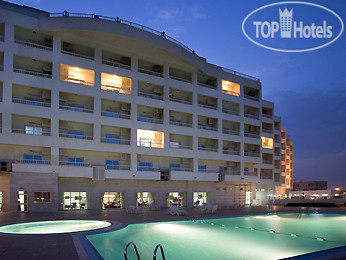 New photos from tourists Mercure Aden 4*