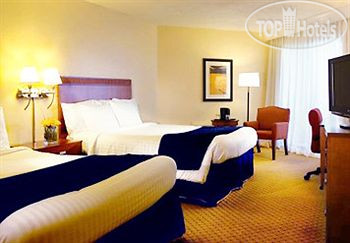 Фото Courtyard Isla Verde Beach Resort