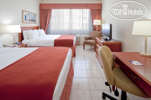New photos from tourists Holiday Inn Express San Juan 2*