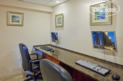 Hotelier's photos Holiday Inn Express San Juan 2*