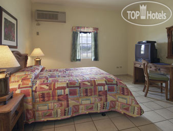 New photos from tourists Howard Johnson Inn Downtown Mayaguez PR 2*