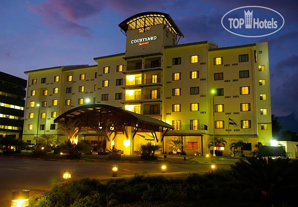 Hotelier's photos Courtyard San Salvador 3*