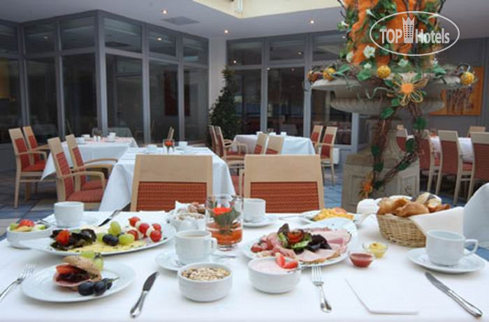 Hotelier's photos Vienna House Easy Braunschweig (closed) 3*