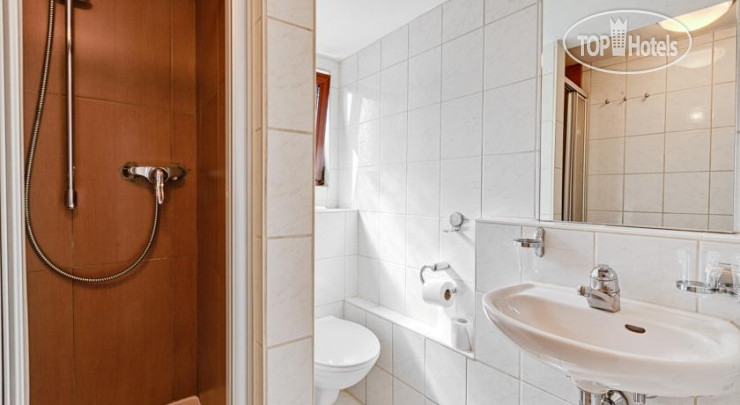 New photos from tourists M-Hotel
