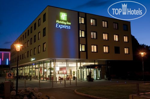 Hotelier's photos Holiday Inn Express Singen 2*
