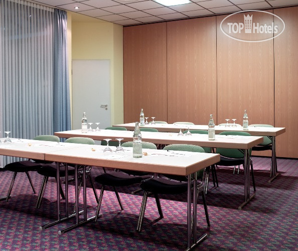New photos from tourists NH Dortmund 4*