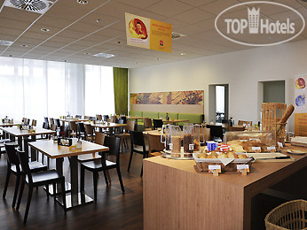 New photos from tourists Ibis Aachen Normaluhr 2*