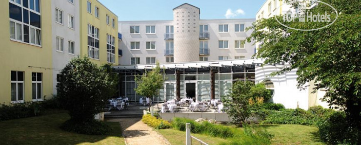 Hotel photo NH Frankfurt Airport West 4*