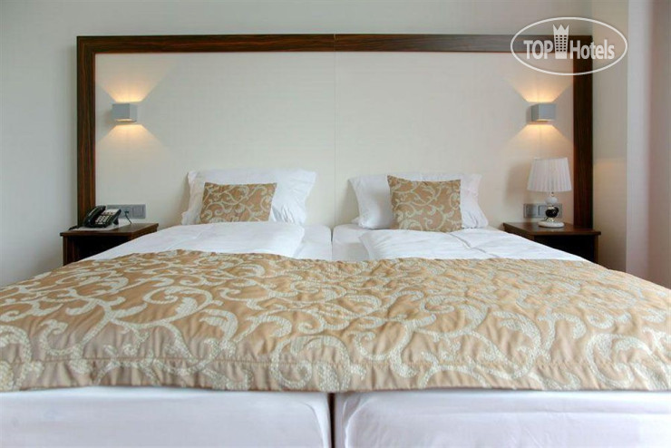New photos from tourists Royal International Leipzig 4*