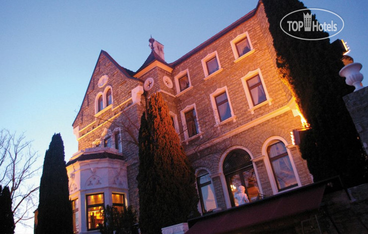 Hotel photo Schloss Steinburg 4*