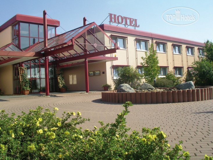 Hotelier's photos Airport Hotel Erfurt 3*