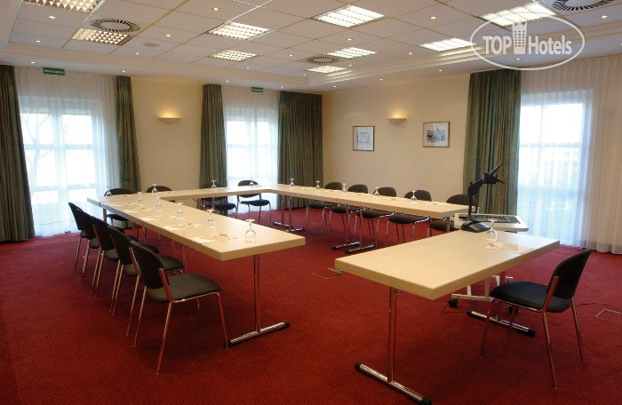 New photos from tourists NH Magdeburg 4*
