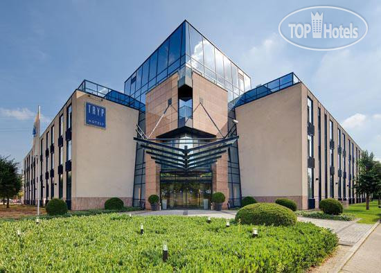 Hotelier's photos Tryp Dusseldorf Airport 4*
