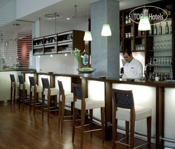 Hotel photo NH Frankfurt Niederrad 4*