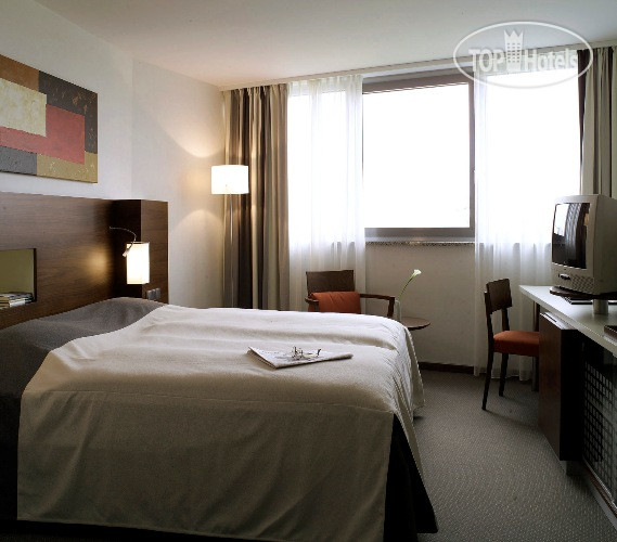 New photos from tourists NH Frankfurt Niederrad 4*