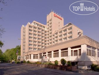 Hotelier's photos H4 Hotel Frankfurt Messe 4*