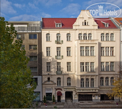 Hotelier's photos Wyndham Garden Hamburg City Centre 4*