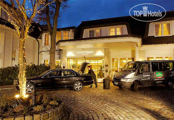 Hotelier's photos Courtyard Hamburg Airport 4*