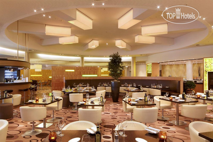 New photos from tourists Radisson Blu Hamburg Airport 4*