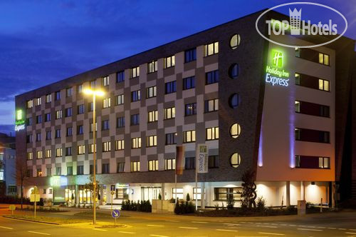 Hotel photo Holiday Inn Express Bremen Airport 3*