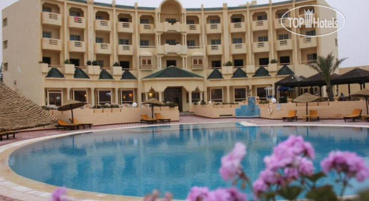 Hotel photo Sirocco Beach 3*
