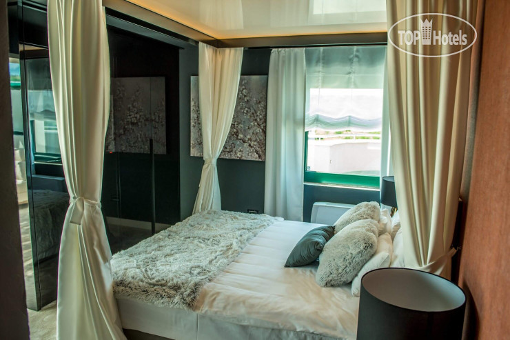 Фотографии отеля  Hedonic 4*